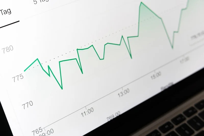retail store closures Strategic Market Analysis 1